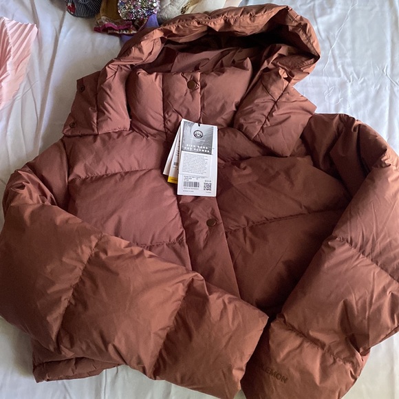 Lululemon Wunder Puff Super-Cropped Jacket
Roasted Brown - Picture 6 of 10